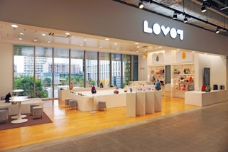 LOVOT ストア MARK IS みなとみらい店