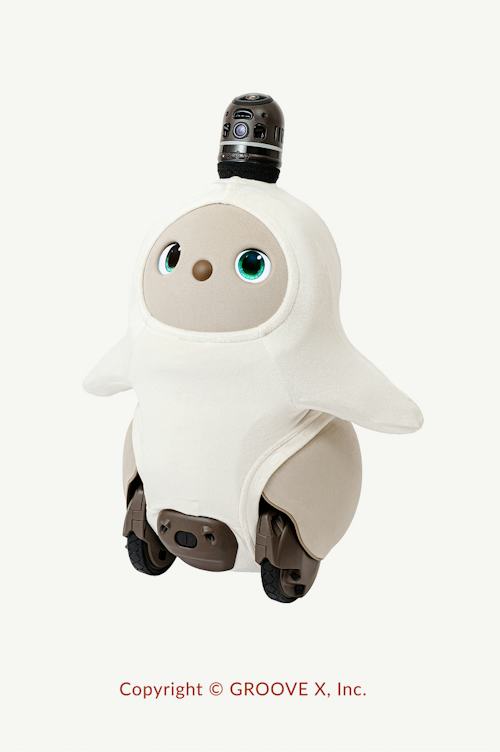 こんにちは、家族型ロボットのLOVOTです