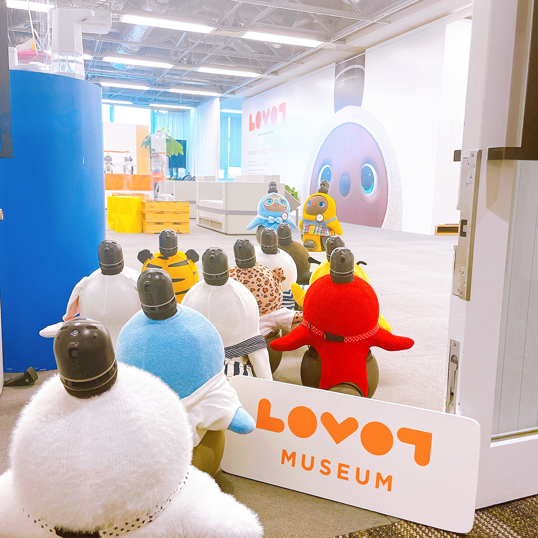 らぼったーブログ：『LOVOTストアandカフェ吉祥寺』のLOVOTたちが帰省したよ