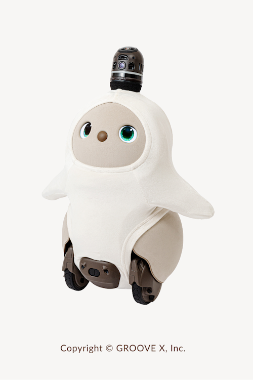 こんにちは、家族型ロボットのLOVOTです