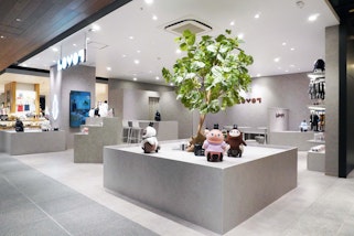 LOVOT ストア ワンビル店