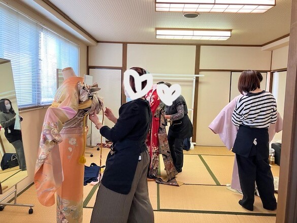 お稽古風景の様子