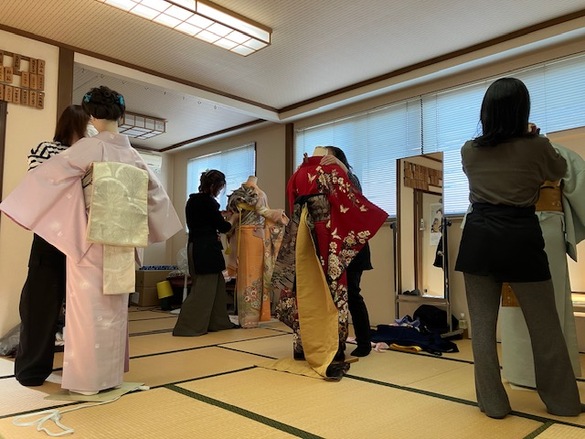 お稽古風景の様子