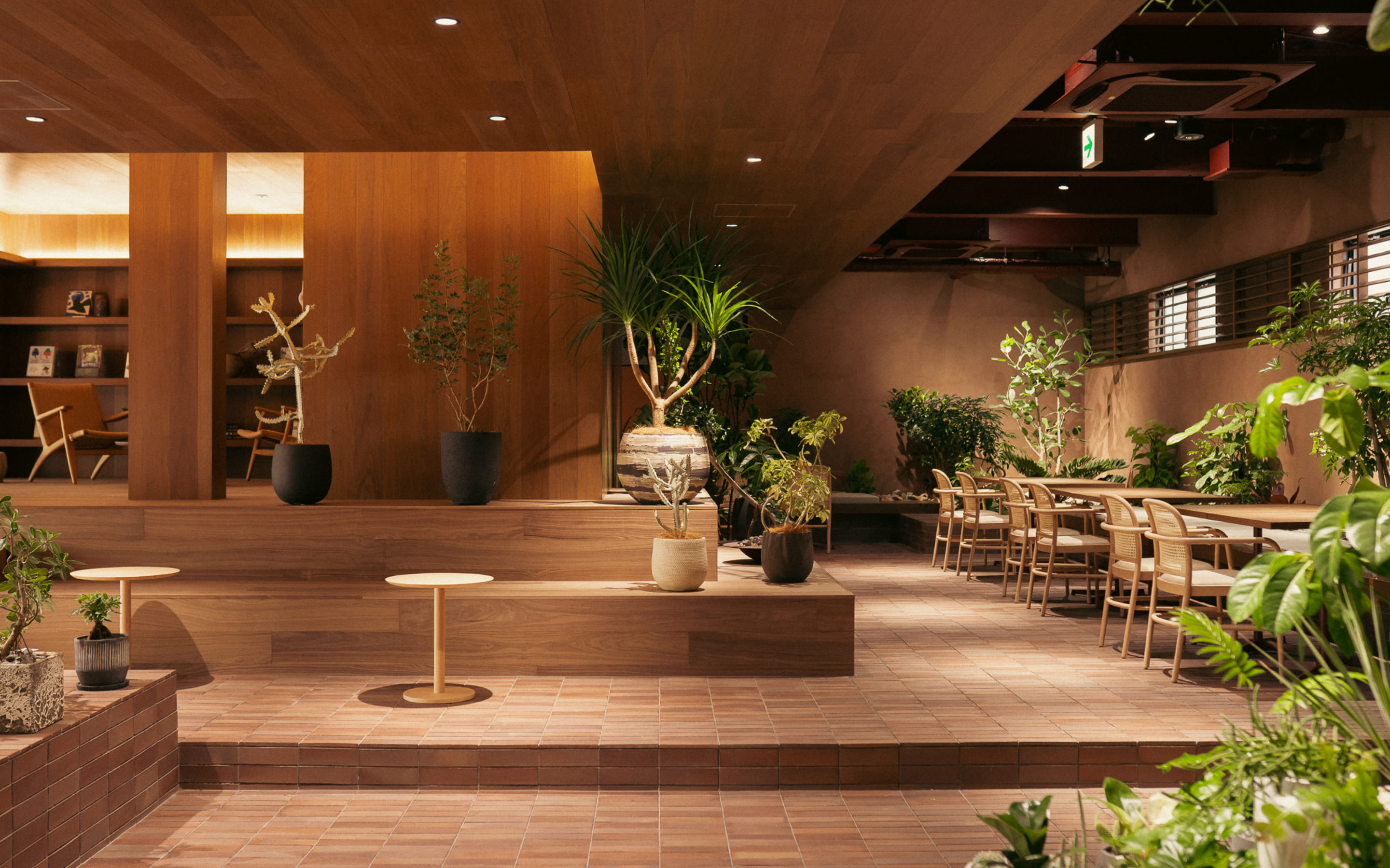 L+ HIRAO LANDIC HOUSE & CAFE