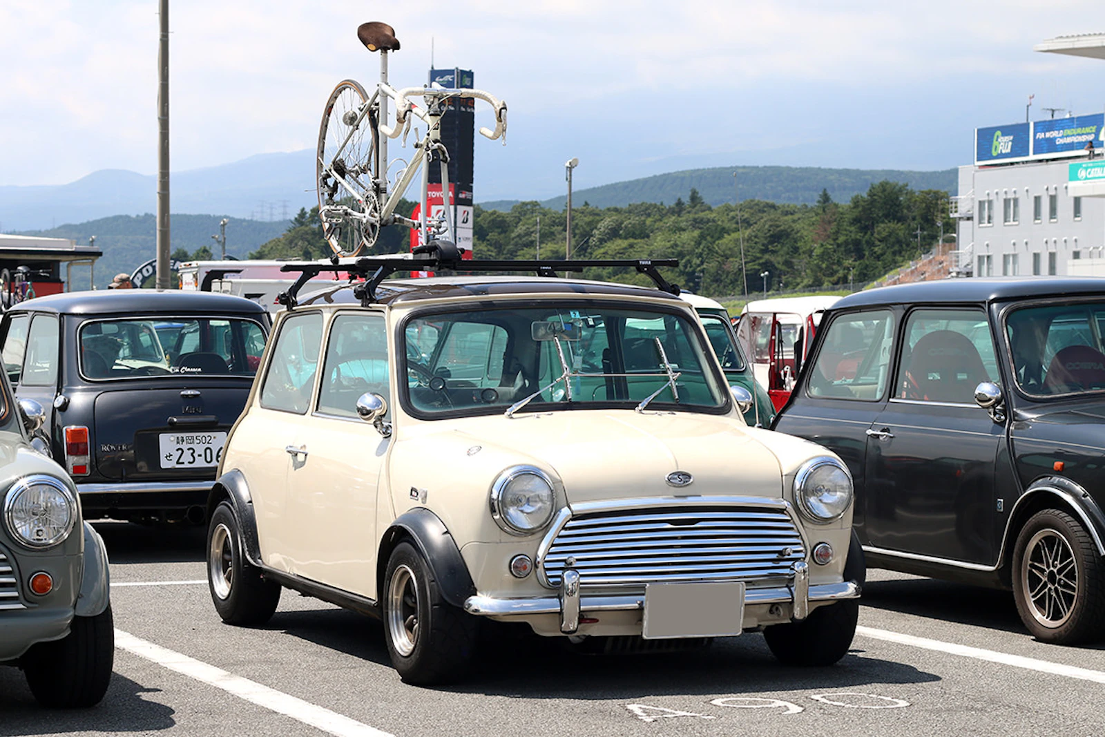 クラシックミニ フェスティバル2017_駐車場のミニ_その9