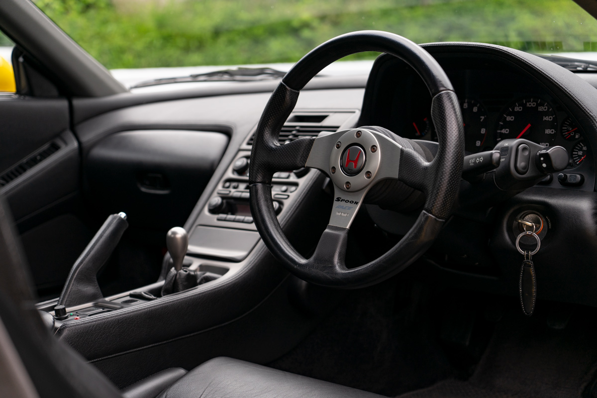 nxs_yel1905_15.jpg?fm=webp&q=