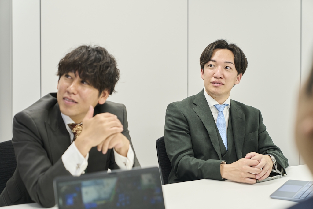 独り立ち後も、毎朝のロープレやミーティングで営業スキルを継続強化。「売るために変化し続ける」文化が根づいており、常に成長を実感できます。