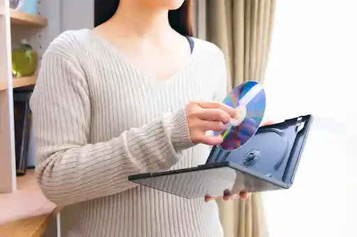 【宅配レンタル】ゲオとぽすれんを徹底比較!どちらを選ぶべきか解説