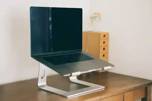 ノートパソコンスタンドのおすすめ10選!選び方もあわせてご紹介