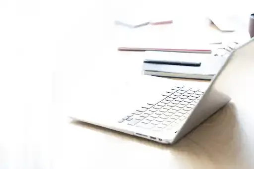 「本」の要約サイトおすすめ4選!便利な使い方も解説