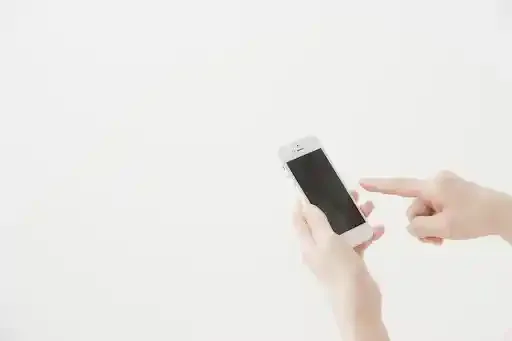 インスタのオンラインを消す方法は?非表示にする設定方法を解説