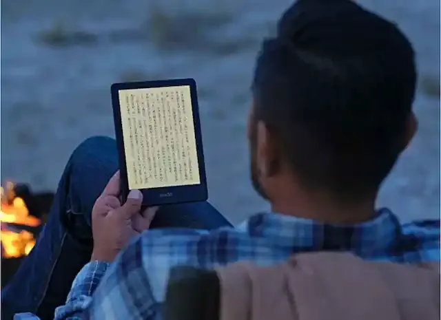Kindle 端末 Kindle端末」最新の最安モデルを使ってみたら、驚きの軽さだった