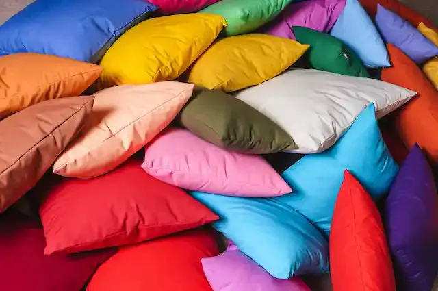 【2024年】人をダメにする?おすすめのビーズクッション16選|カインズや無印などブランド別にご紹介