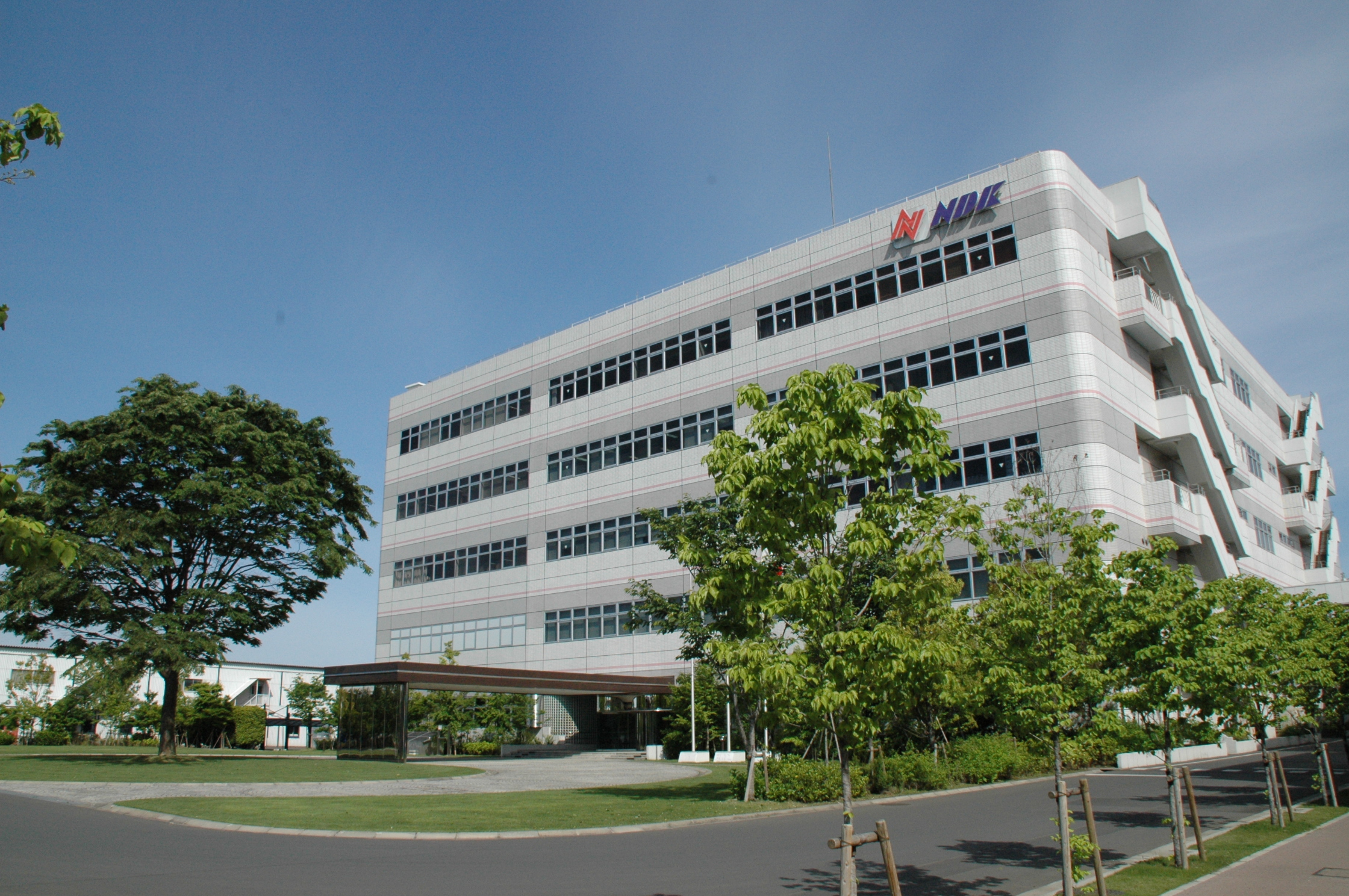 日本電波工業株式会社