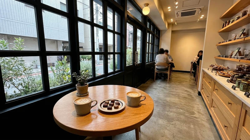 Green Bean to Bar CHOCOLATE 中目黒本店の別の角度