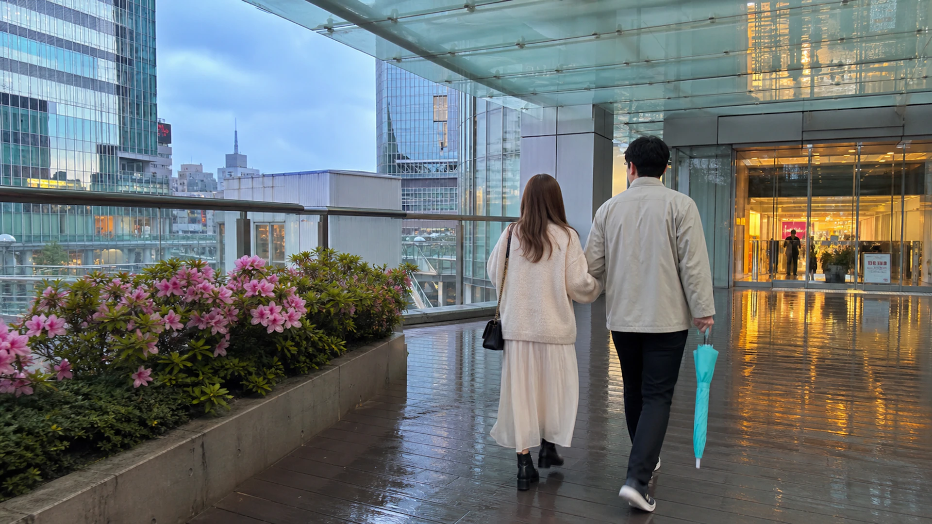 【2026年春】東京の雨の日デートを120%楽しむ！おしゃれカップルの必須チェックリスト