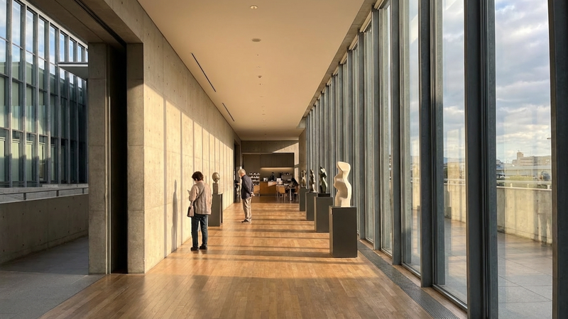 兵庫県立美術館の別の角度