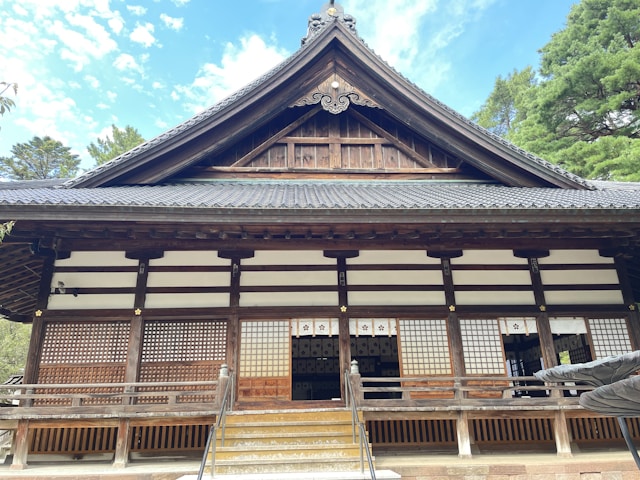 寒川神社近辺のおすすめ駐車場6選！安い駐車場や予約のできる駐車場を厳選