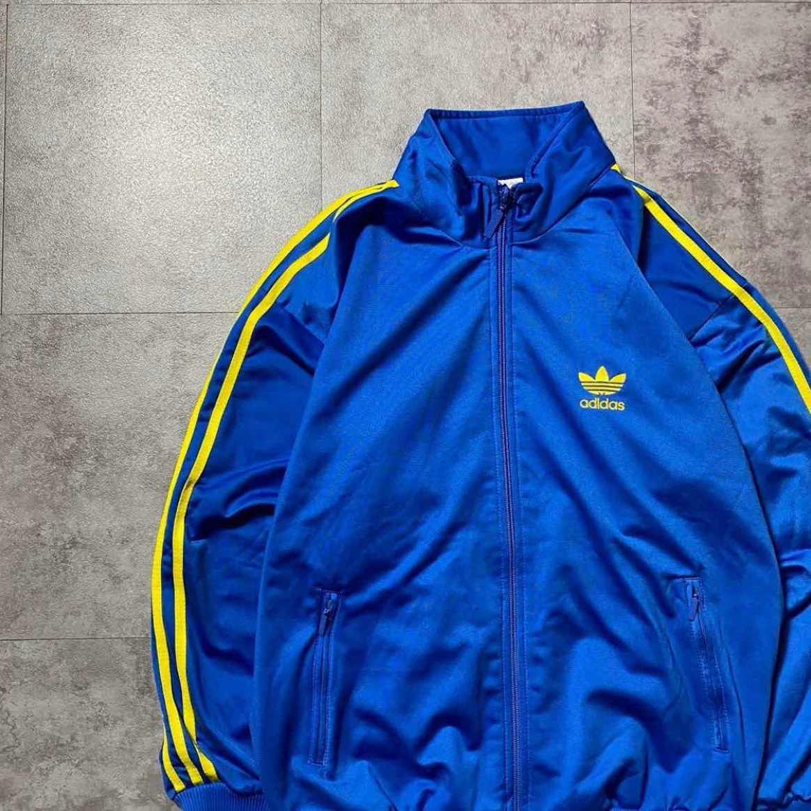 adidas トラックジャケット 1