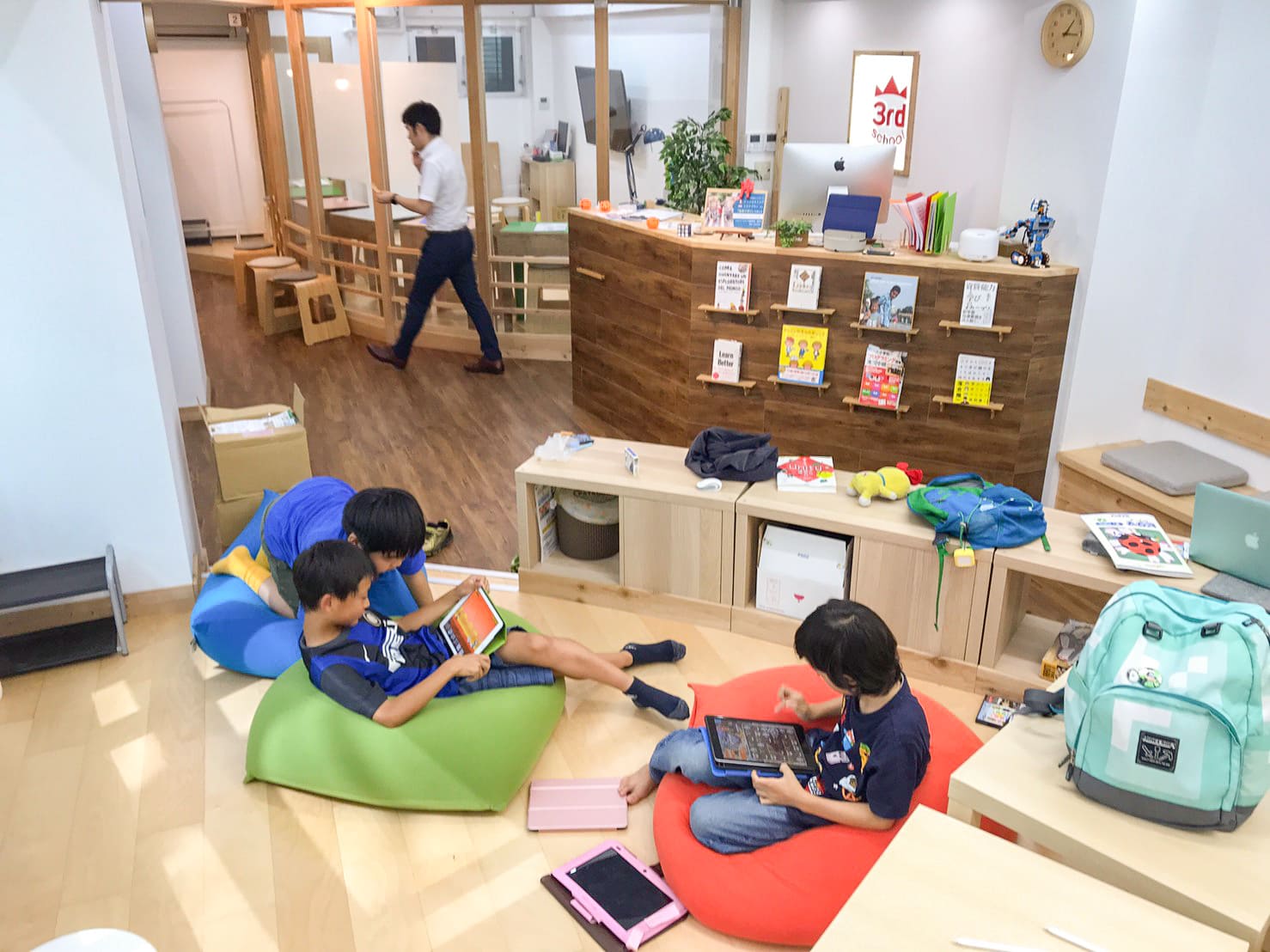 Image in a image block