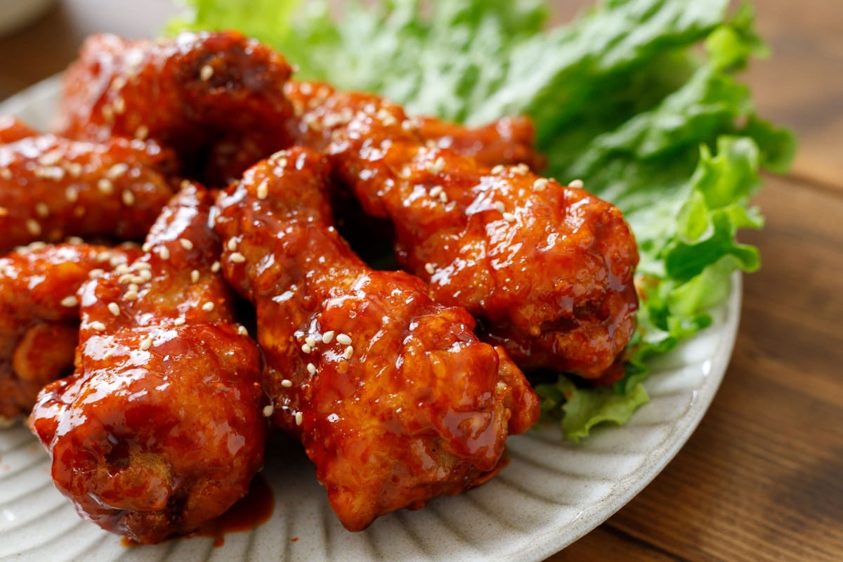 話題の韓国料理「ヤンニョムチキン」ってどんなもの？