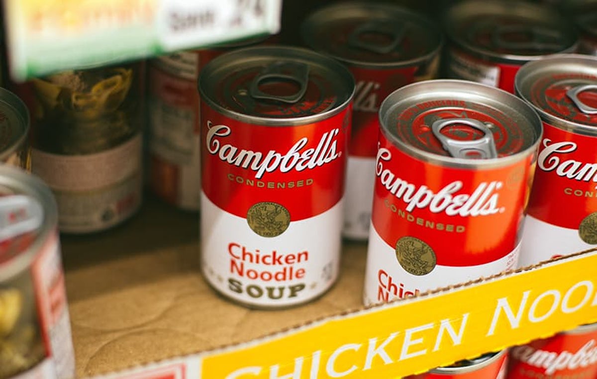 食品ロスと貧困を改善するフードバンクとは？