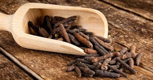 ヒハツの効果効能を徹底解説｜冷えやむくみ予防に利用されてきたスパイス