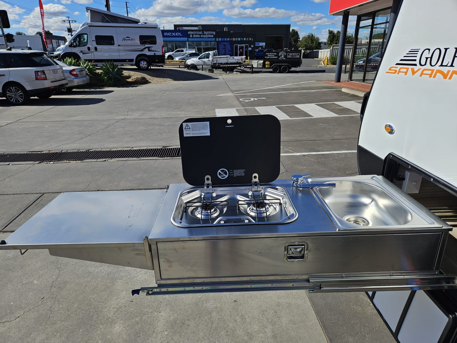 Slide-Out Kitchen Range for Caravan