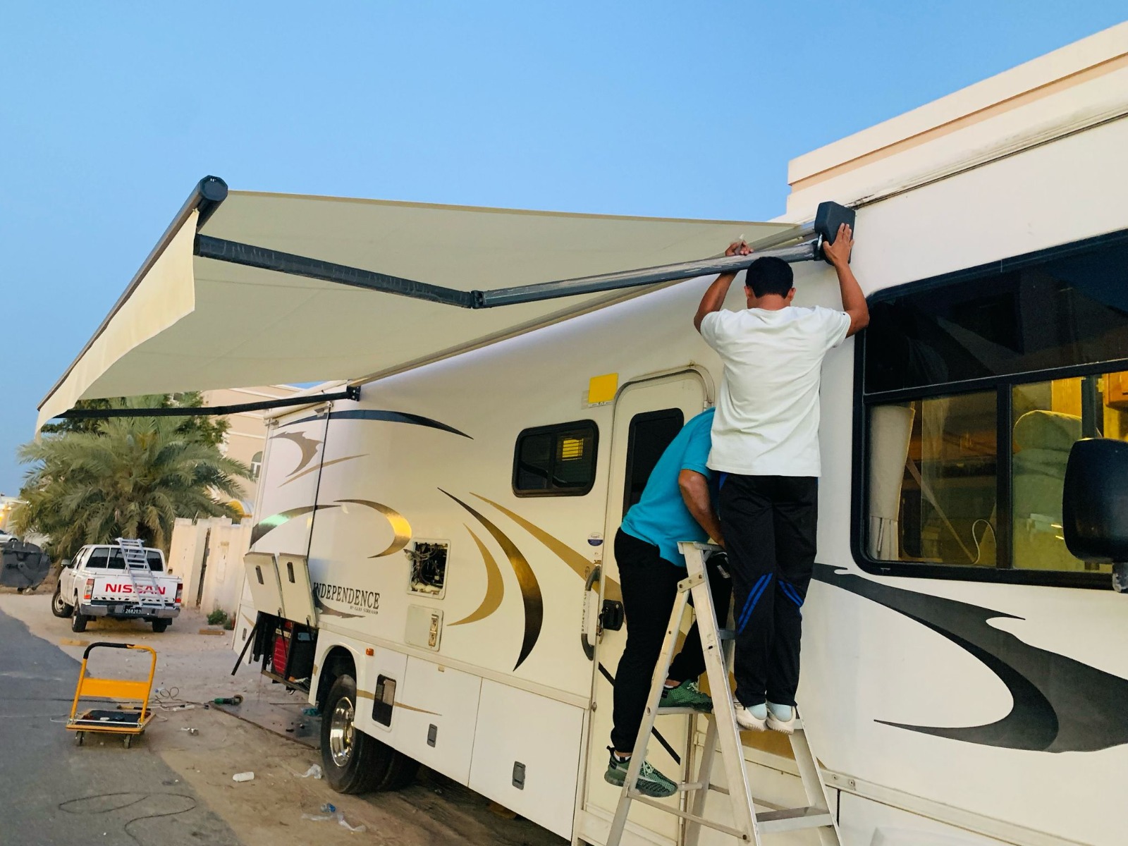 Caravan Retractable Awning 5x3m - Manaul 