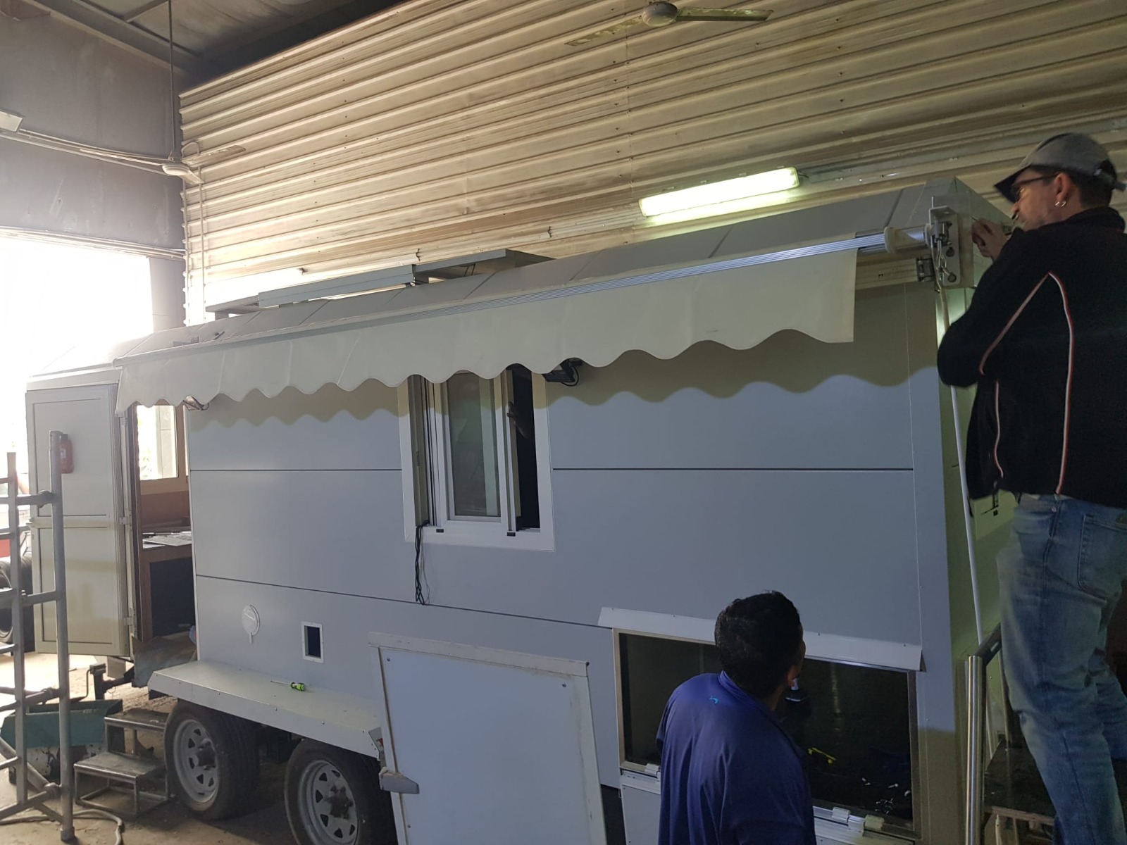 Caravan Retractable Awning 5x3m - Manaul 