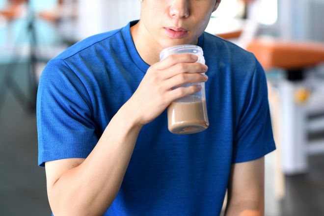 プロテインの摂取タイミングのアイキャッチ画像