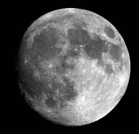 リアルな月の照明器具