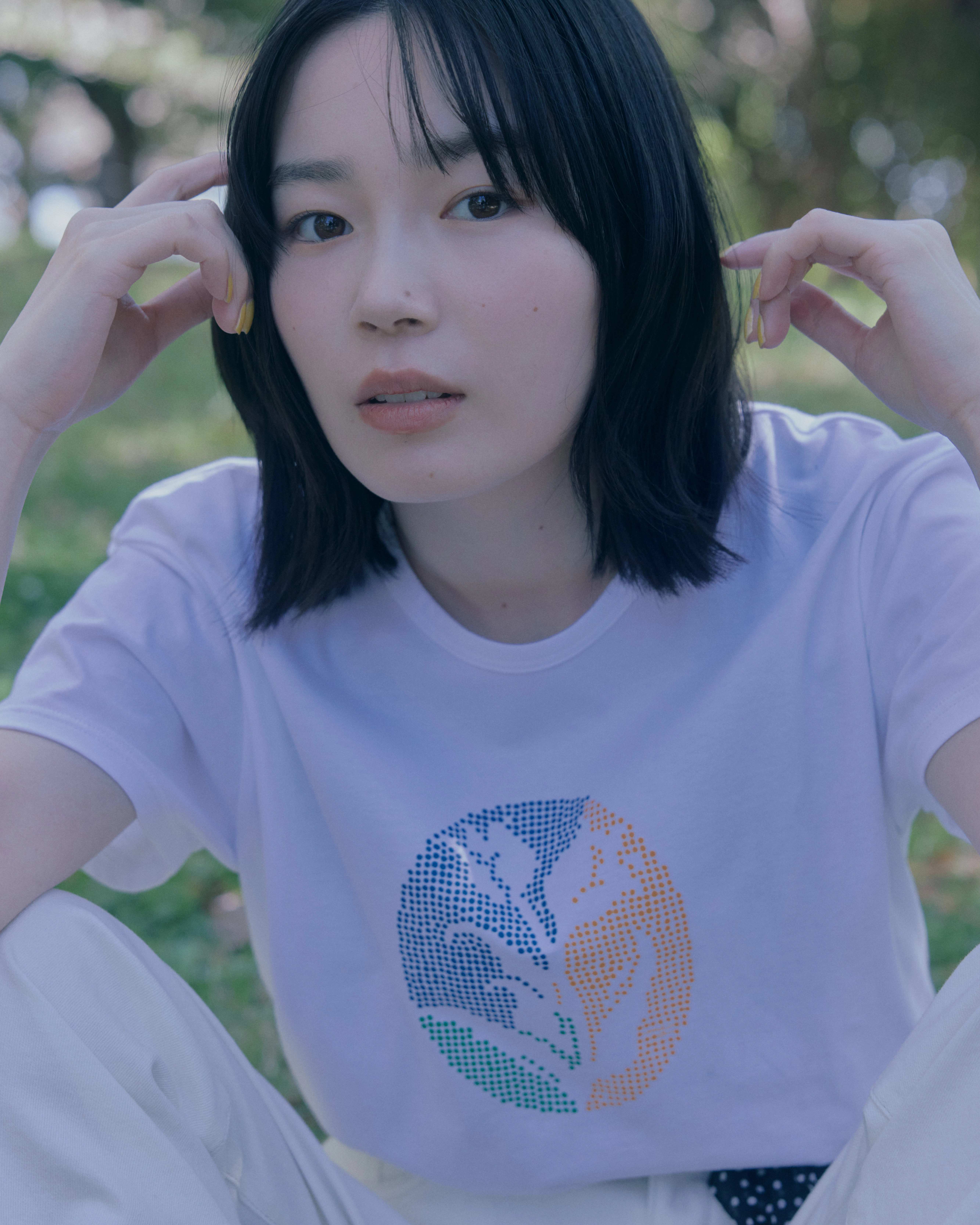 To b. by agnès b. アーティストコラボT の画像