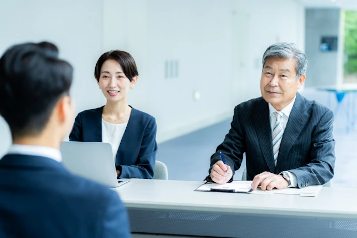 二次面接を行う面接官