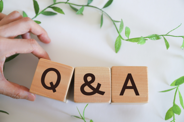 「Q&A」の文字ブロック