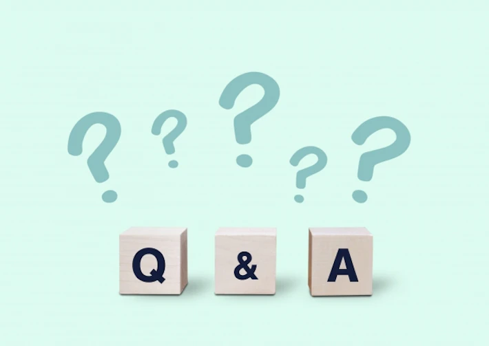「Q&A」の文字ブロックと?マーク