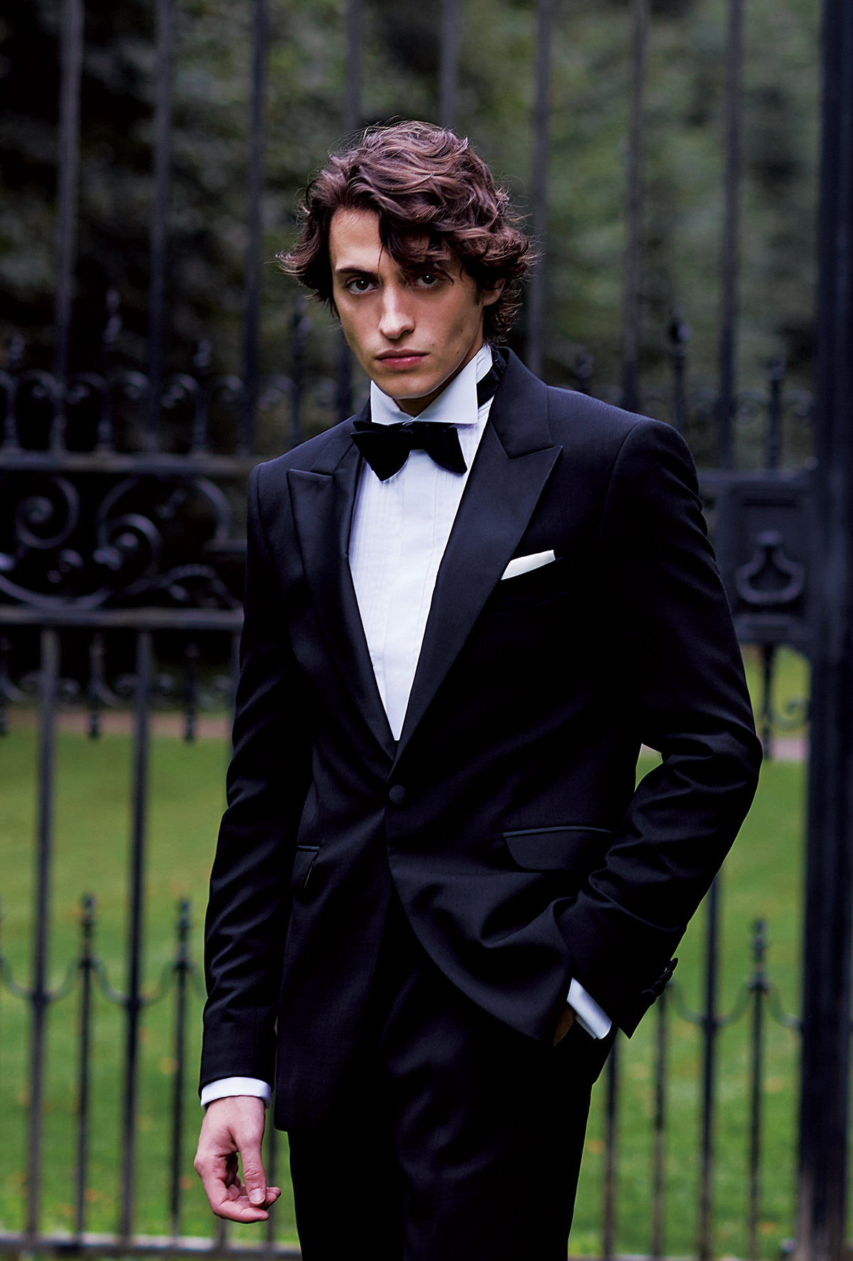 CARLO PIGNATELLI タキシード 4点セット 白 M ネクタイ付 CARLO 