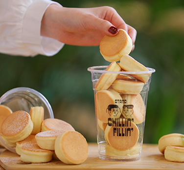 STAND CHILLIN'FILLIN'