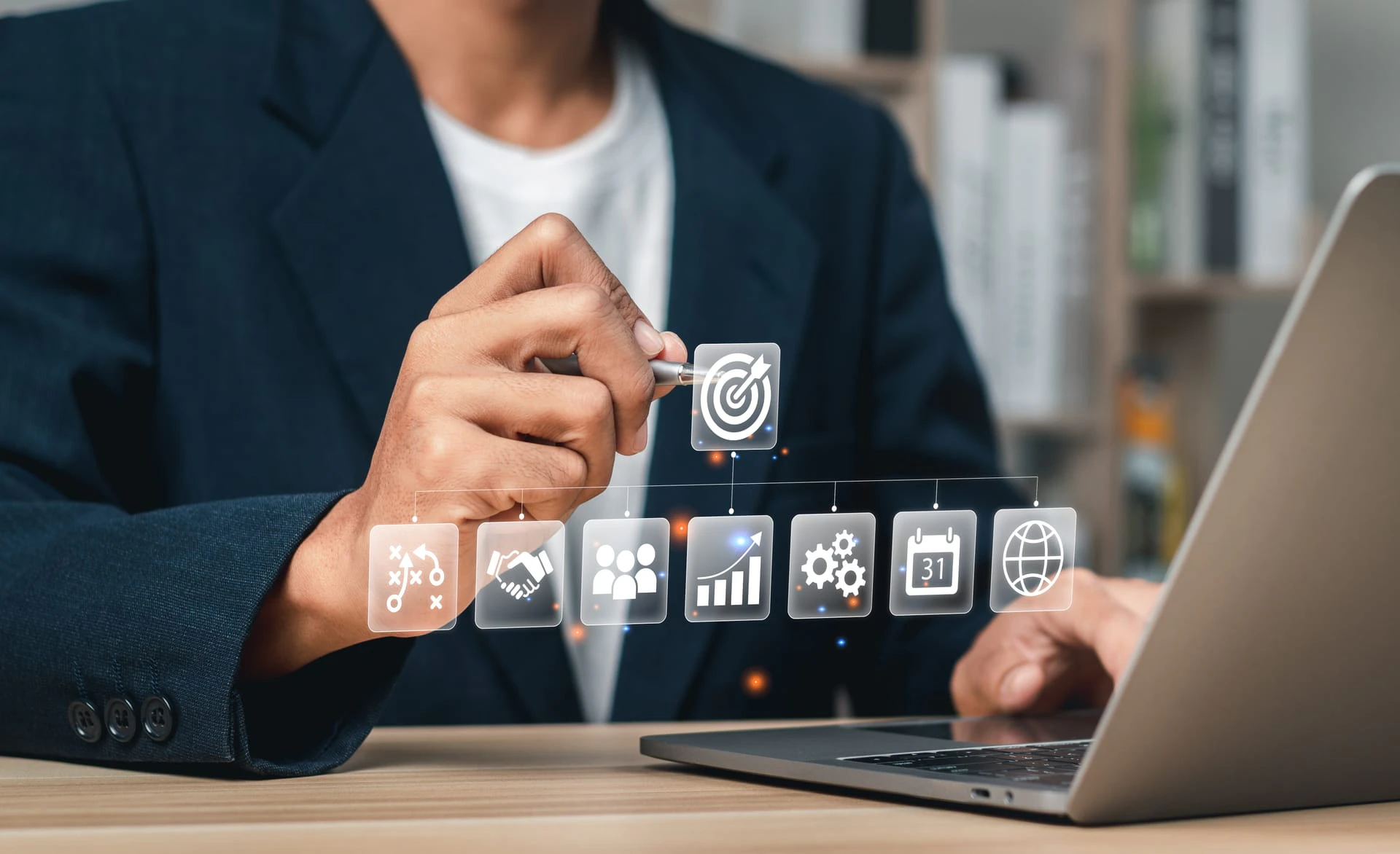 経営戦略とは?経営戦略の組み立て方とフレームワーク、成功事例を紹介