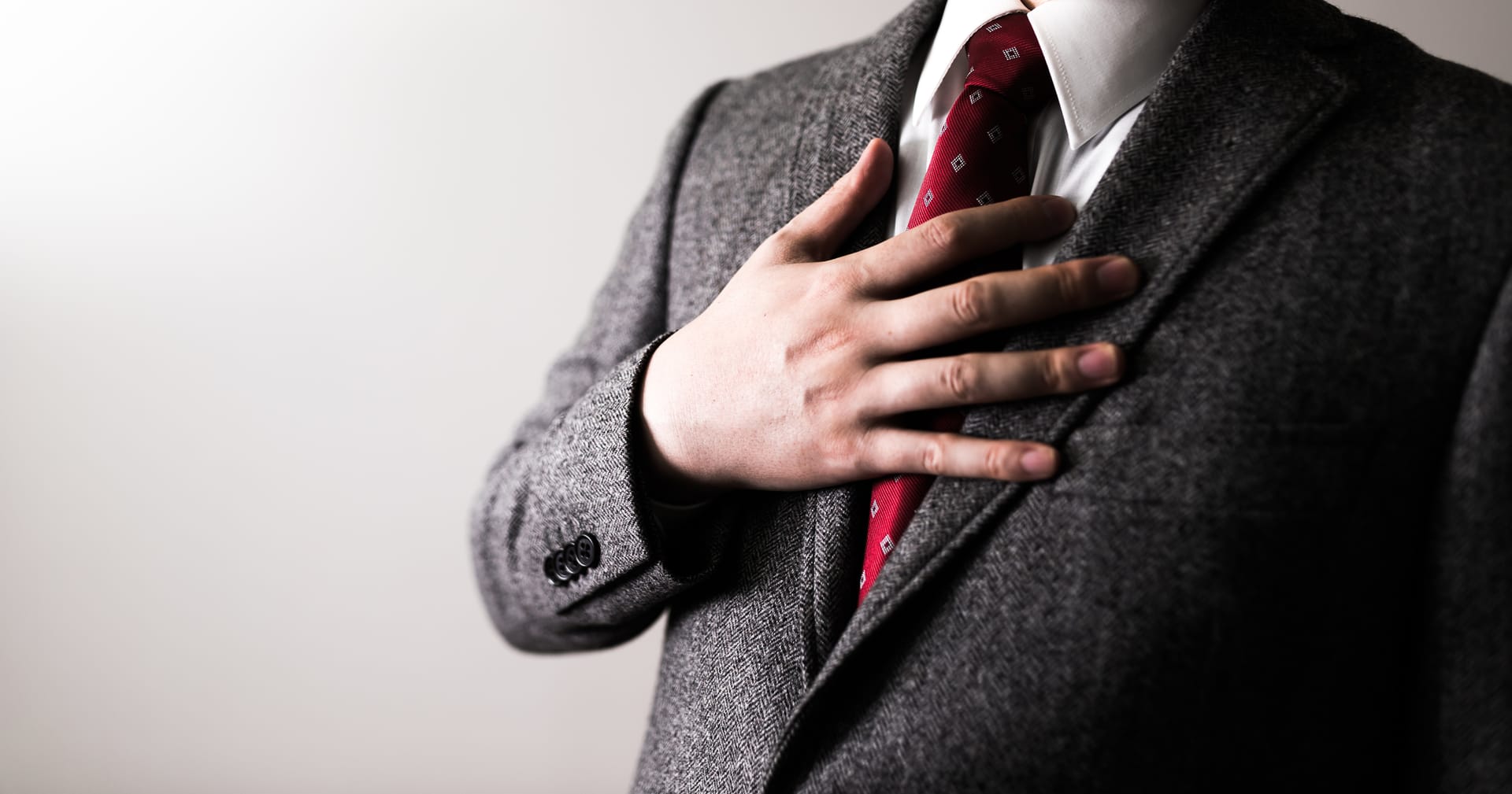 相談役とは? 役割から顧問や役員との違い、メリット・注意点を解説