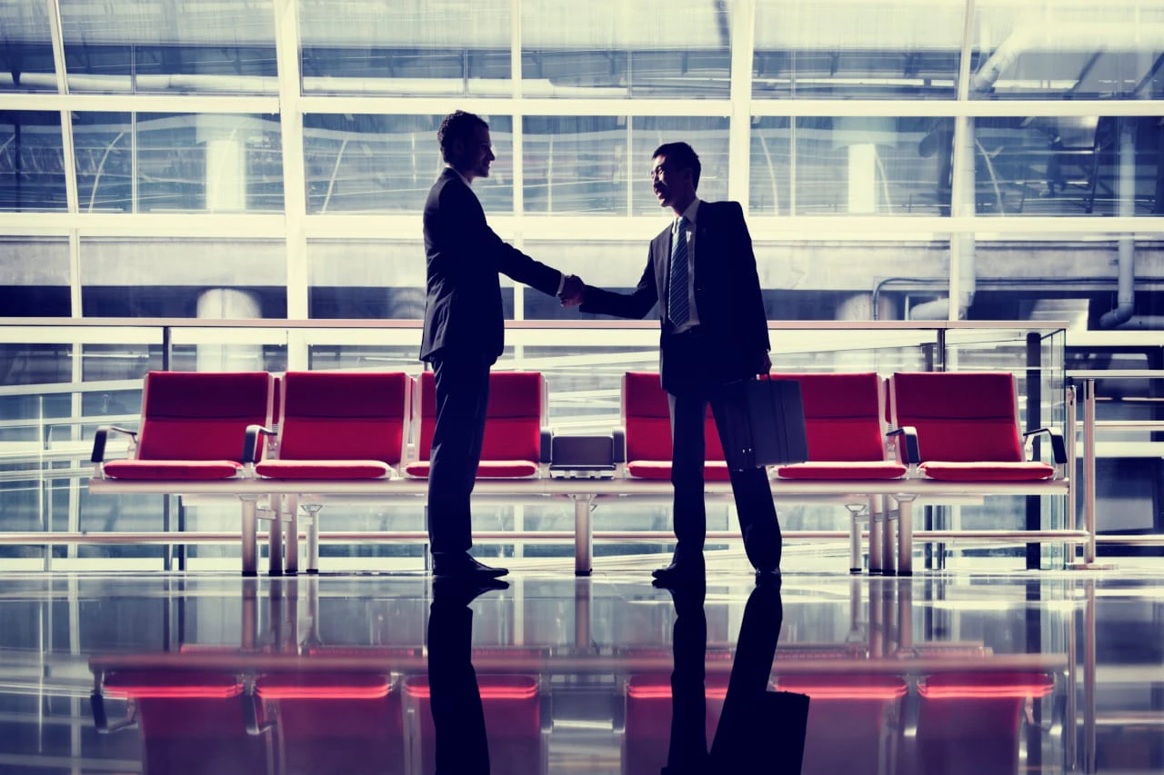 事業売却とは?メリット・デメリットや相場、売却時の流れなどを解説