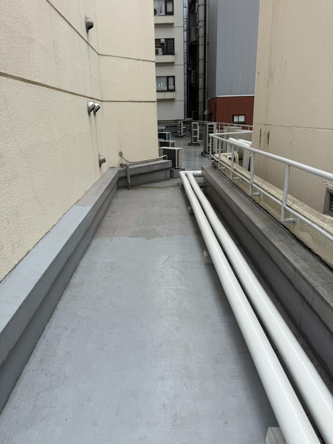 東京都品川区西五反田マンション｜マンション4Fバルコニー高圧洗浄工事