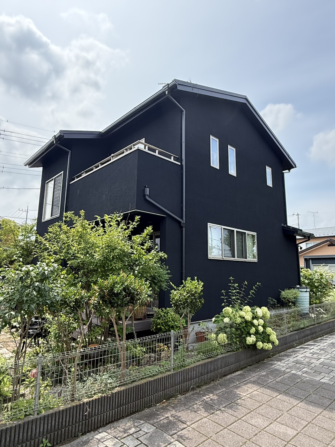 草加市⻘柳|外壁塗装‧屋根カバー⼯事‧⾬樋交換⼯事 施⼯事例
