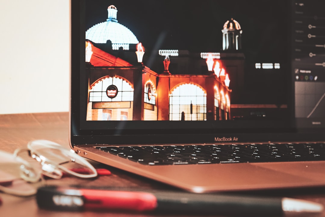 Web制作でデータ処理にAIを！SpreadJSが自動集計・分析を可能に