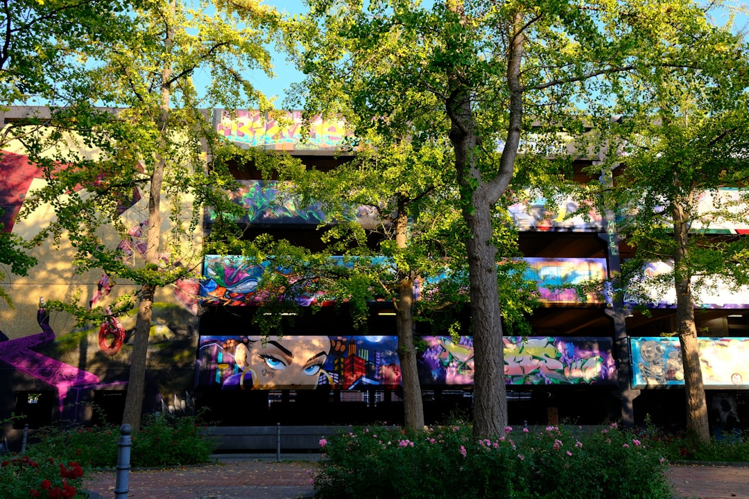 画像生成AIで「雰囲気（Vibe）」を操る！Webデザイン・開発で差をつけるプロンプト術