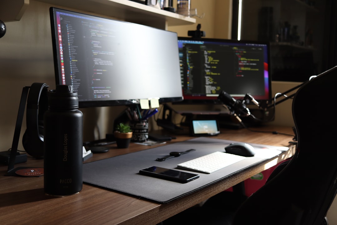 OpenAIが「アプリ不要」のAIエージェントスマホを開発中？Web制作者・AI開発者が知るべき未来