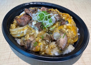 親子丼　トリミング済み