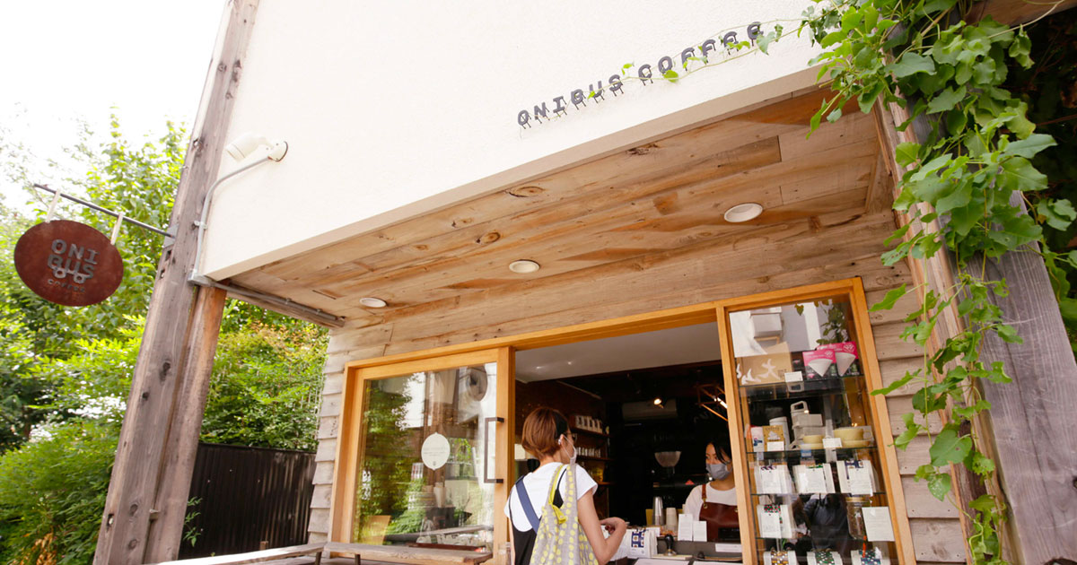 古民家をリノベーションした人気店舗「コーヒーで人と人をつなぐ」