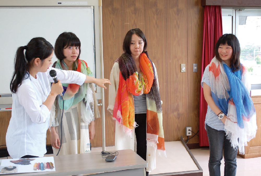 山梨の繊維メーカーと学生が商品開発 「富士山テキスタイルプロジェクト」