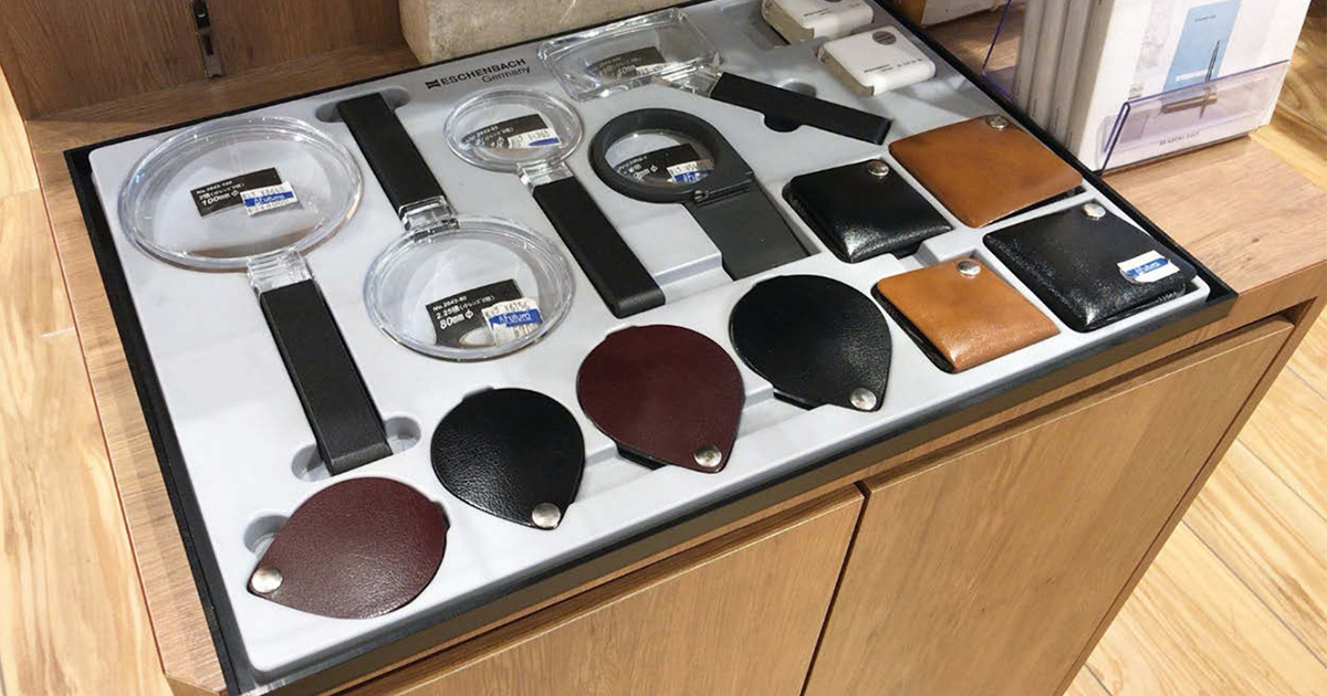 「こだわりの一品」を整然と陳列する